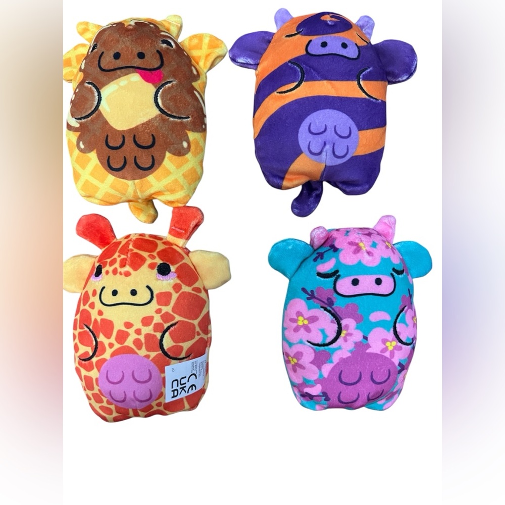 Cows vs Aliens - Collector’s Plushies - Buyer chooses one. - Picture 5 of 7